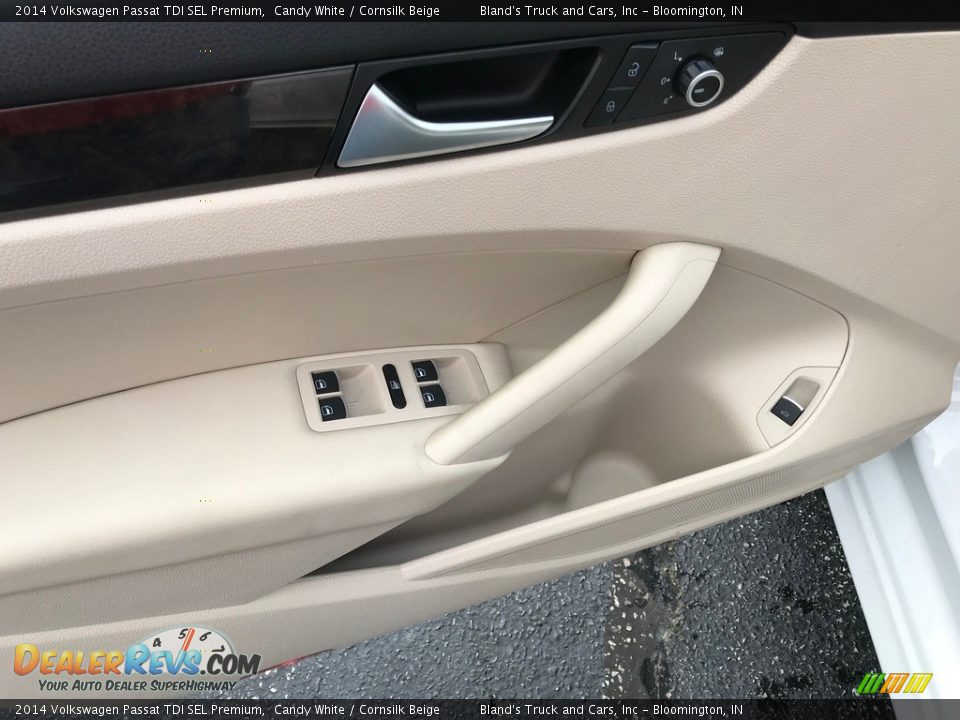 2014 Volkswagen Passat TDI SEL Premium Candy White / Cornsilk Beige Photo #10