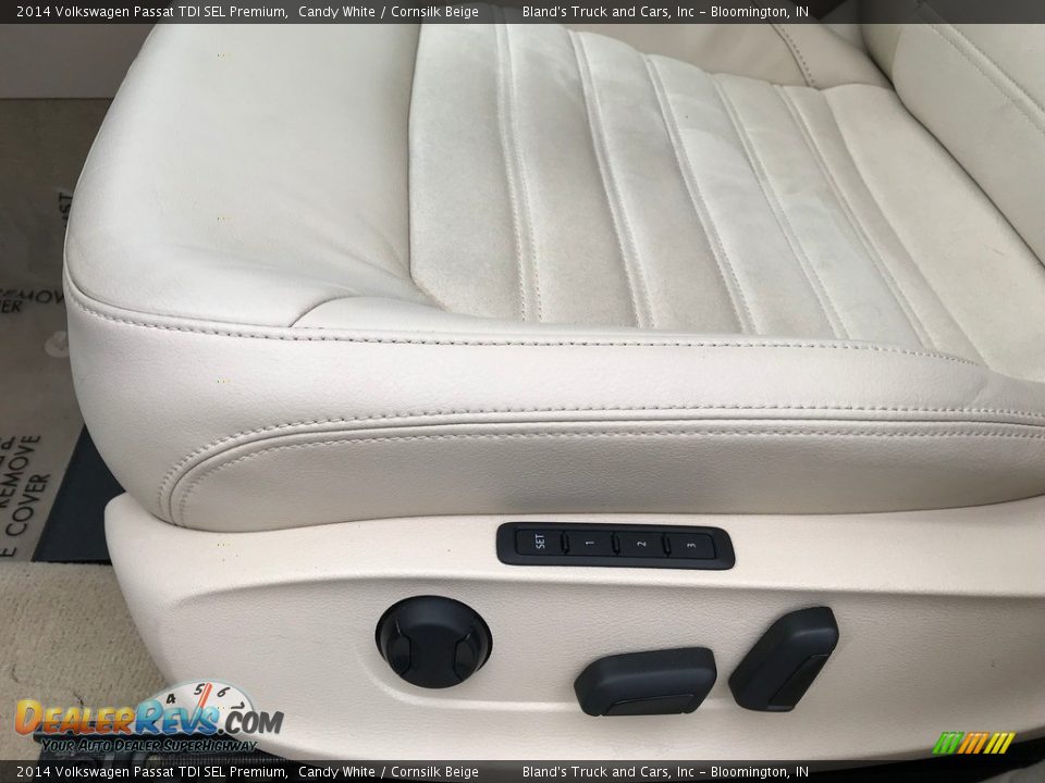 2014 Volkswagen Passat TDI SEL Premium Candy White / Cornsilk Beige Photo #12