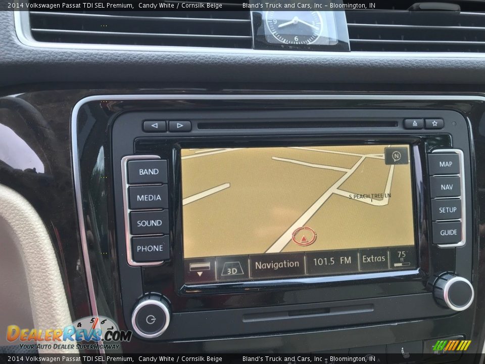 2014 Volkswagen Passat TDI SEL Premium Candy White / Cornsilk Beige Photo #19