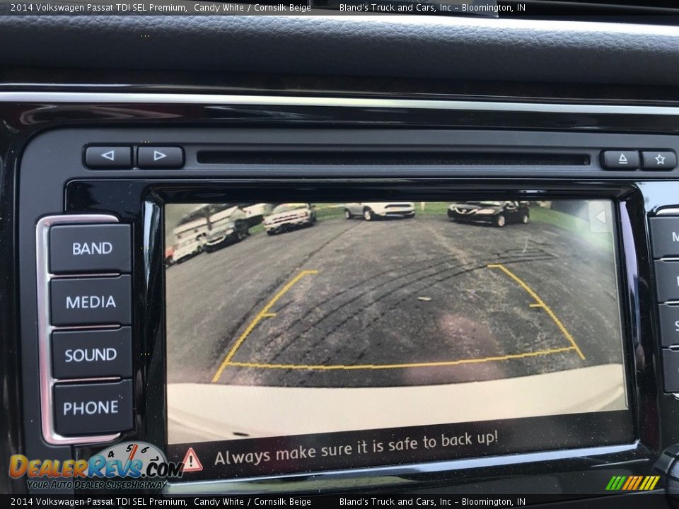 2014 Volkswagen Passat TDI SEL Premium Candy White / Cornsilk Beige Photo #23