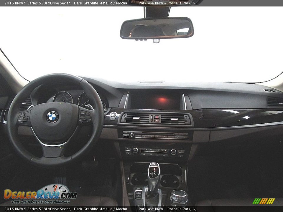 2016 BMW 5 Series 528i xDrive Sedan Dark Graphite Metallic / Mocha Photo #20