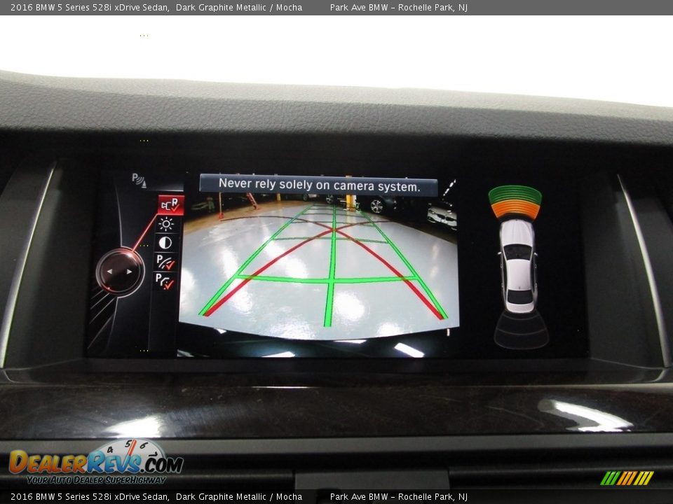 2016 BMW 5 Series 528i xDrive Sedan Dark Graphite Metallic / Mocha Photo #24