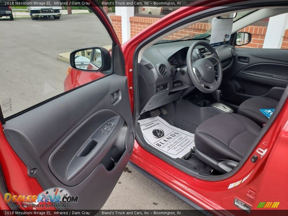 2018 Mitsubishi Mirage ES Infrared / Dark Gray Photo #3