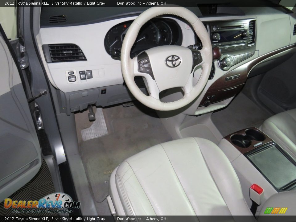 2012 Toyota Sienna XLE Silver Sky Metallic / Light Gray Photo #24