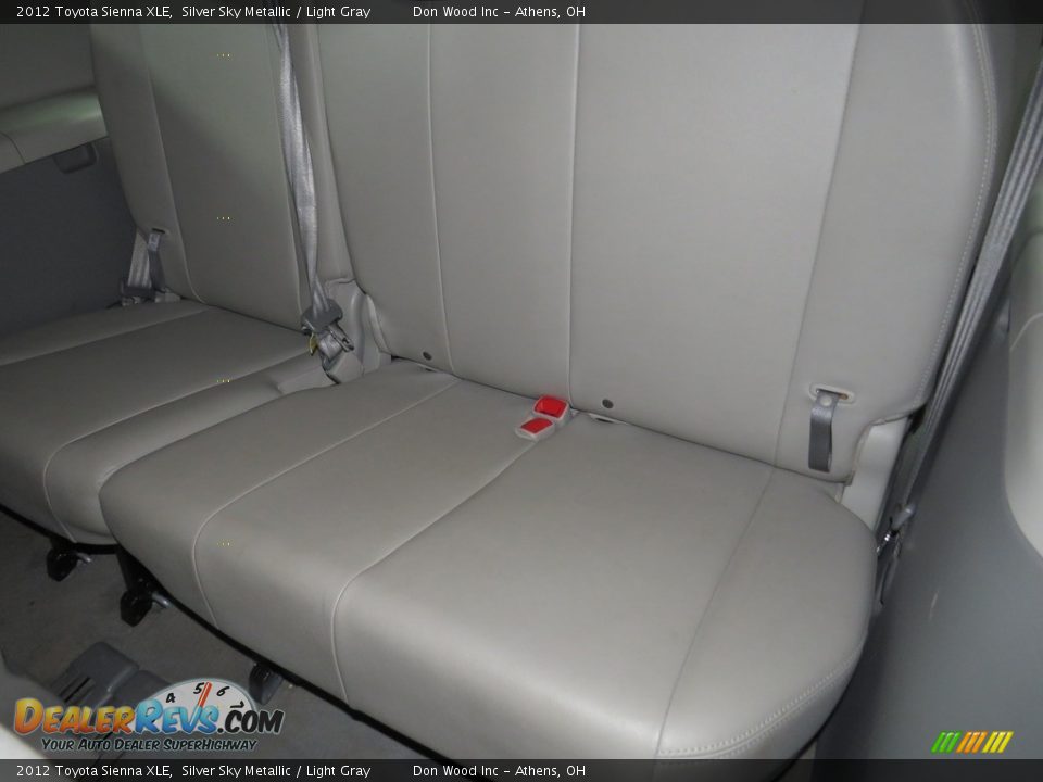2012 Toyota Sienna XLE Silver Sky Metallic / Light Gray Photo #27
