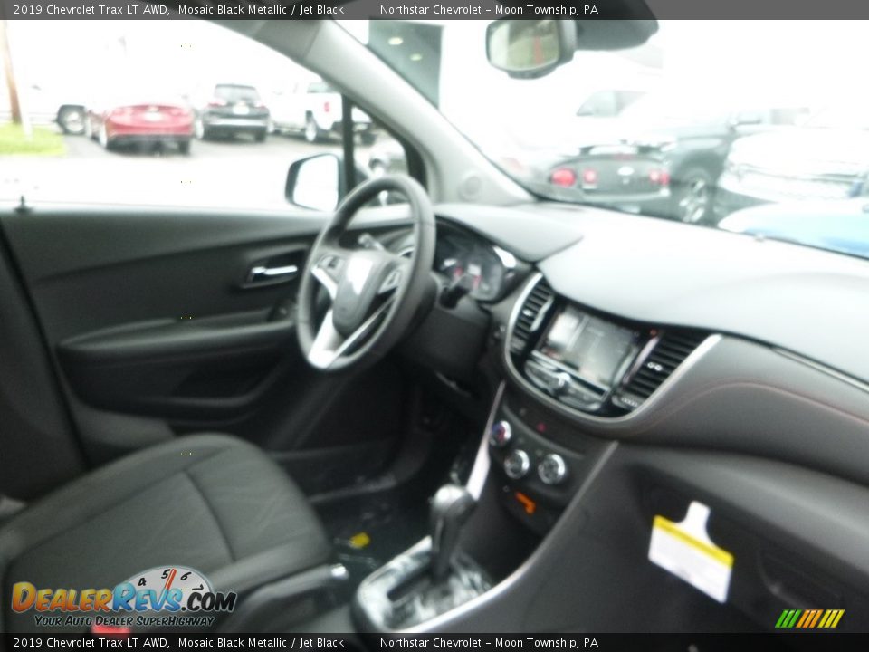 2019 Chevrolet Trax LT AWD Mosaic Black Metallic / Jet Black Photo #11