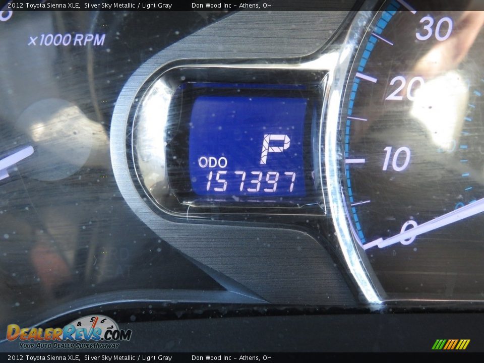 2012 Toyota Sienna XLE Silver Sky Metallic / Light Gray Photo #36