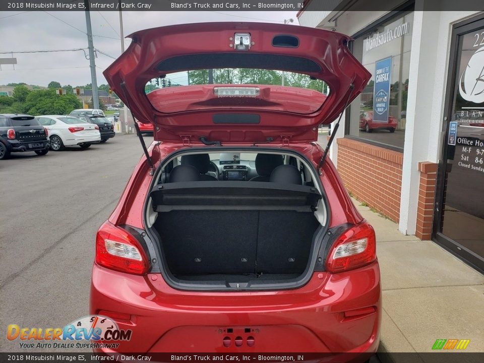 2018 Mitsubishi Mirage ES Infrared / Dark Gray Photo #28