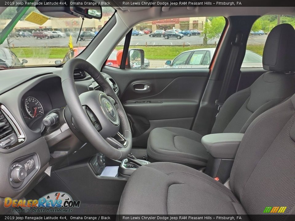 Front Seat of 2019 Jeep Renegade Latitude 4x4 Photo #11