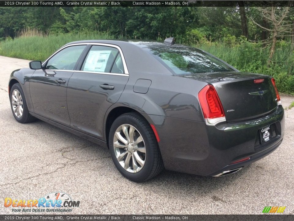 2019 Chrysler 300 Touring AWD Granite Crystal Metallic / Black Photo #4