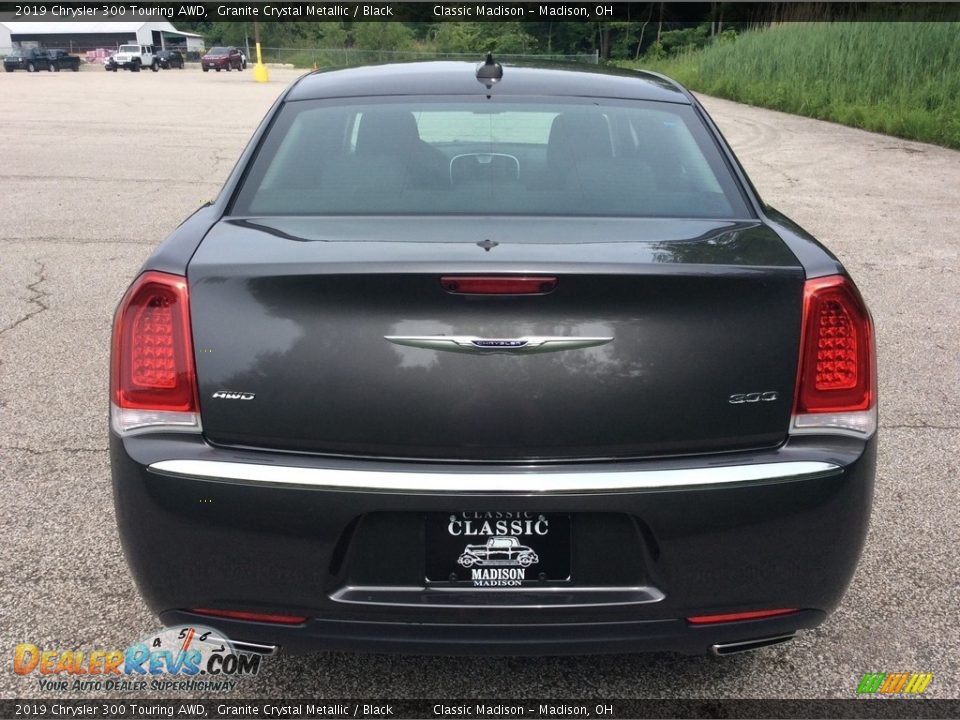 2019 Chrysler 300 Touring AWD Granite Crystal Metallic / Black Photo #5