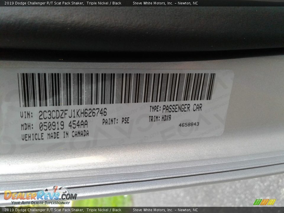 2019 Dodge Challenger R/T Scat Pack Shaker Triple Nickel / Black Photo #36