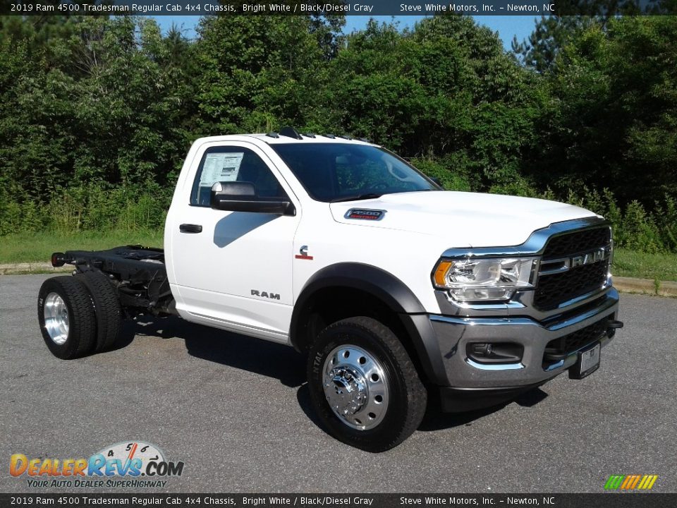 2019 Ram 4500 Tradesman Regular Cab 4x4 Chassis Bright White / Black/Diesel Gray Photo #4
