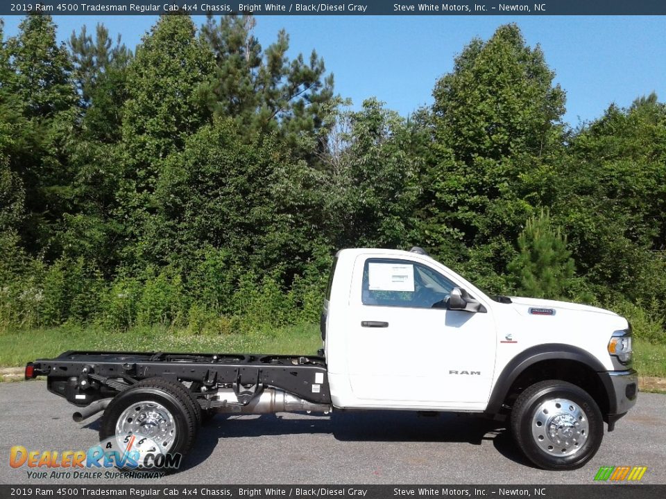 2019 Ram 4500 Tradesman Regular Cab 4x4 Chassis Bright White / Black/Diesel Gray Photo #5