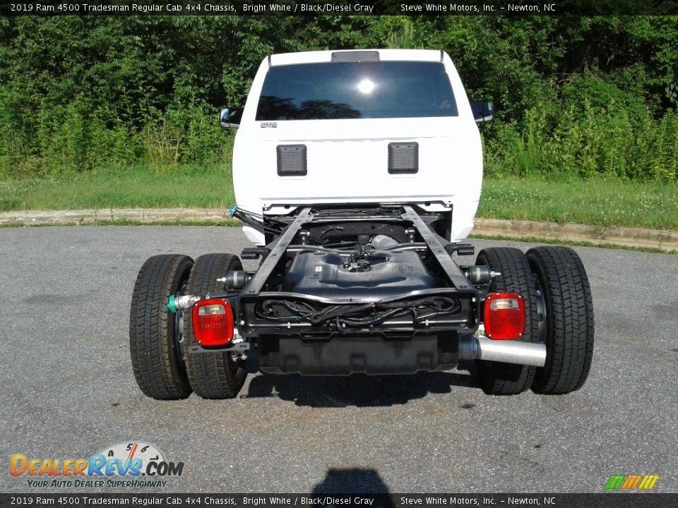 2019 Ram 4500 Tradesman Regular Cab 4x4 Chassis Bright White / Black/Diesel Gray Photo #12