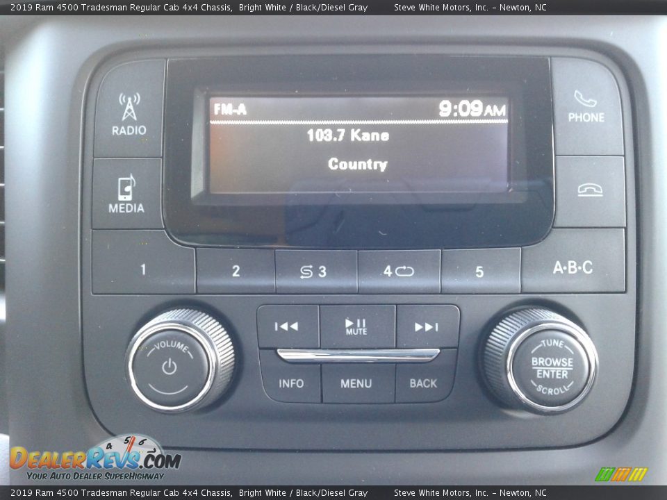 2019 Ram 4500 Tradesman Regular Cab 4x4 Chassis Bright White / Black/Diesel Gray Photo #19
