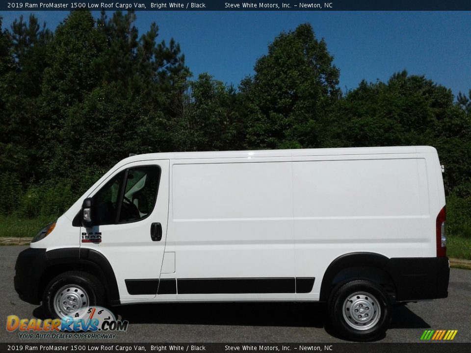 2019 Ram ProMaster 1500 Low Roof Cargo Van Bright White / Black Photo #1