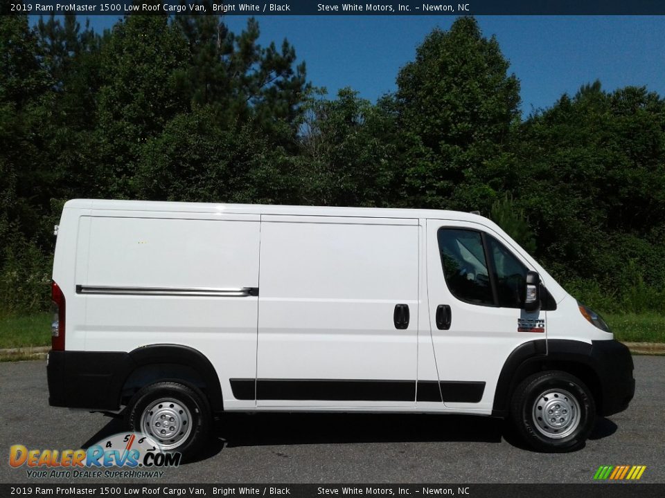 2019 Ram ProMaster 1500 Low Roof Cargo Van Bright White / Black Photo #5