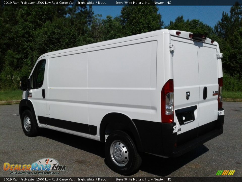 2019 Ram ProMaster 1500 Low Roof Cargo Van Bright White / Black Photo #8