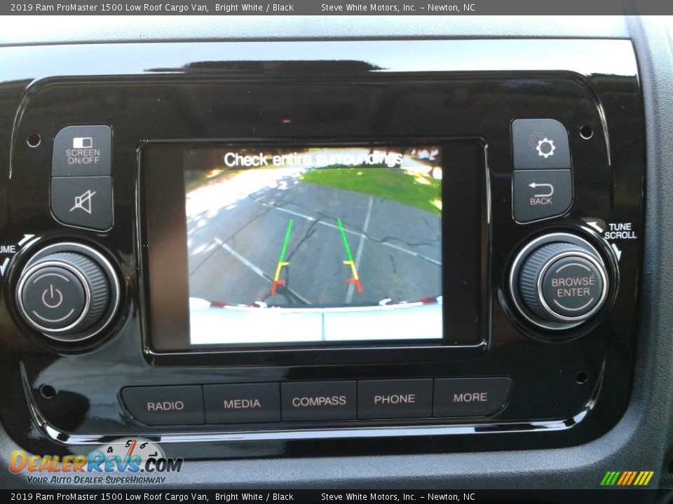 2019 Ram ProMaster 1500 Low Roof Cargo Van Bright White / Black Photo #19