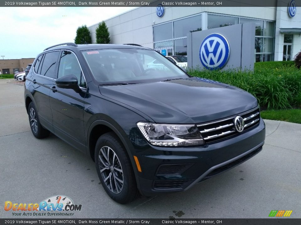 2019 Volkswagen Tiguan SE 4MOTION Dark Moss Green Metallic / Storm Gray Photo #1
