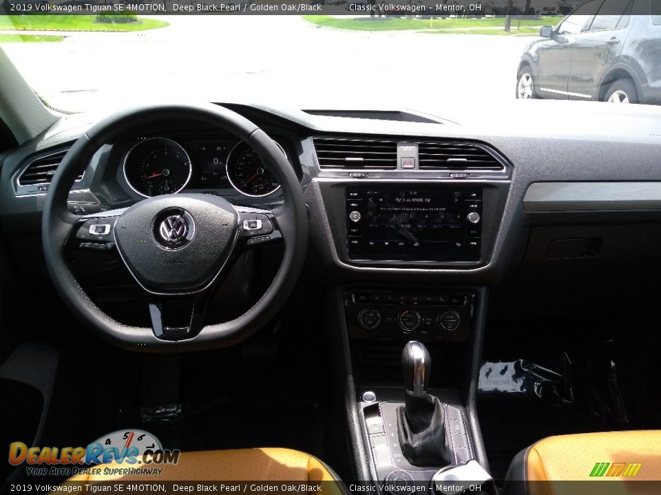 2019 Volkswagen Tiguan SE 4MOTION Deep Black Pearl / Golden Oak/Black Photo #4