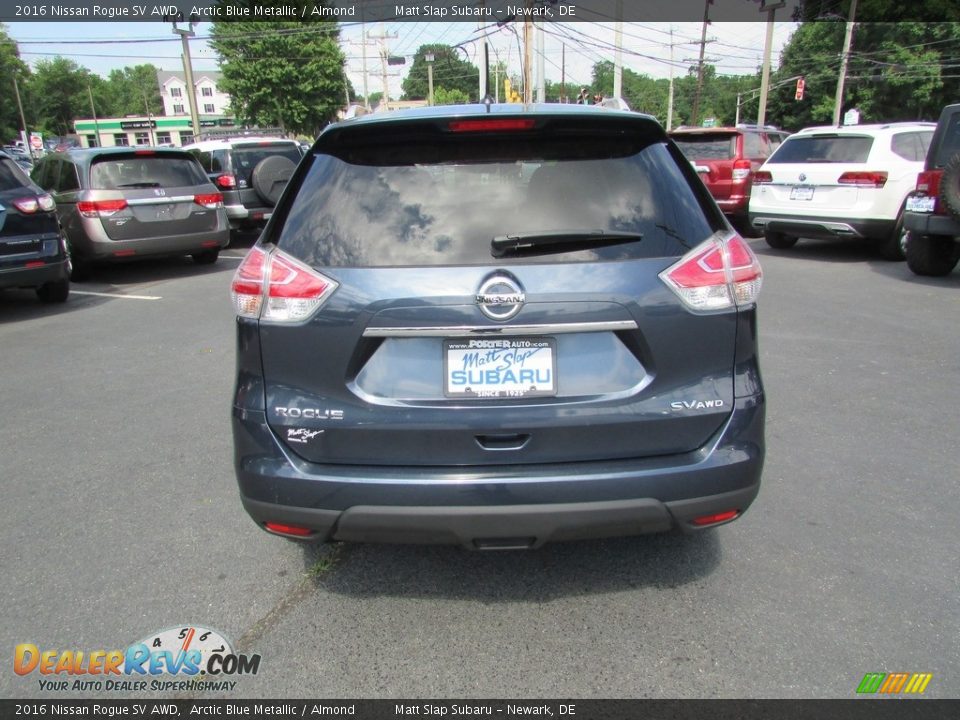 2016 Nissan Rogue SV AWD Arctic Blue Metallic / Almond Photo #7
