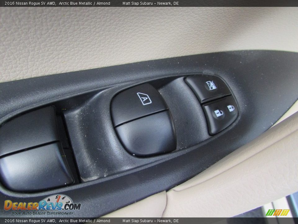 2016 Nissan Rogue SV AWD Arctic Blue Metallic / Almond Photo #15