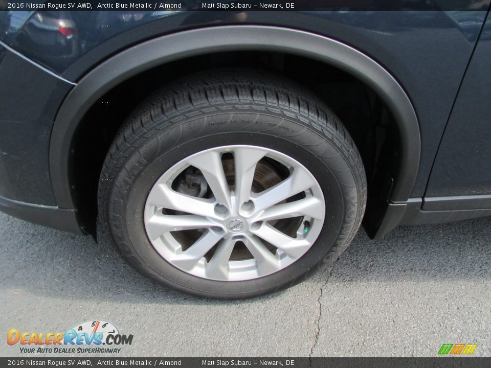 2016 Nissan Rogue SV AWD Arctic Blue Metallic / Almond Photo #22