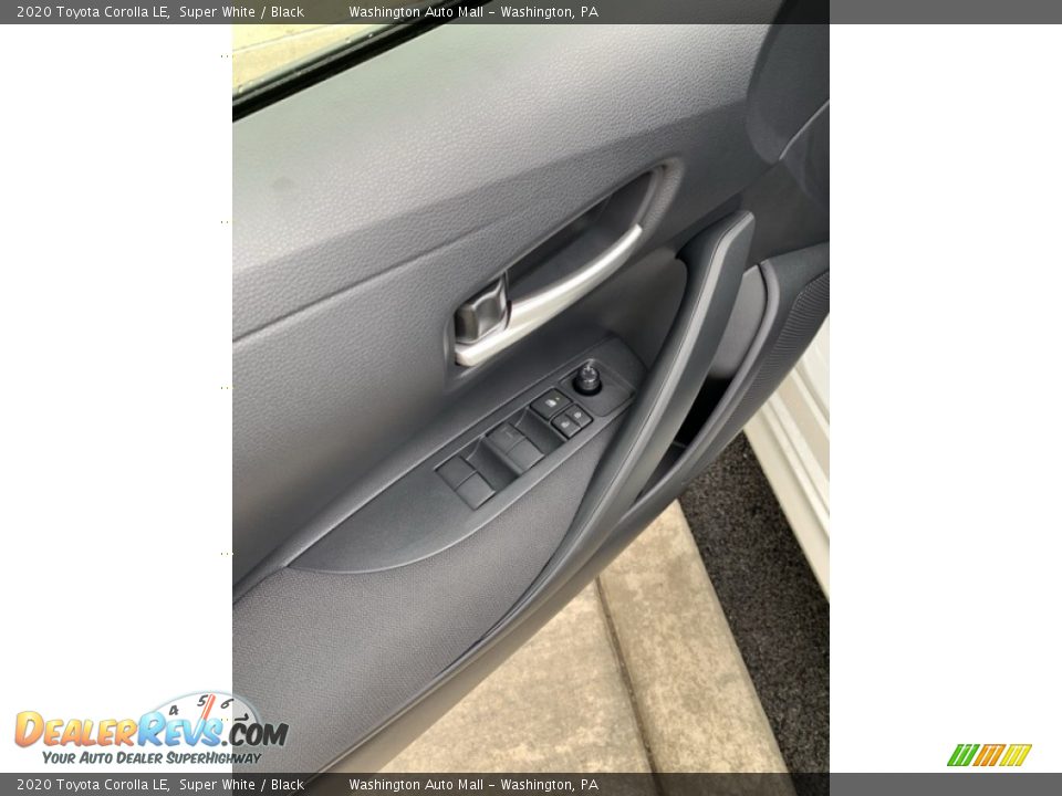 2020 Toyota Corolla LE Super White / Black Photo #9