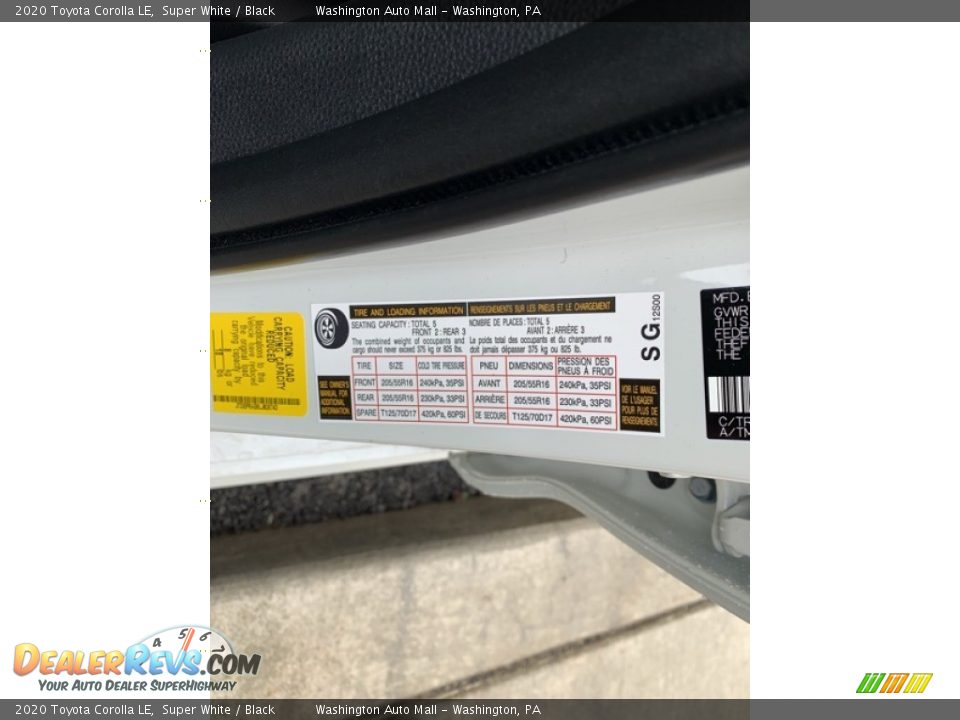 2020 Toyota Corolla LE Super White / Black Photo #12