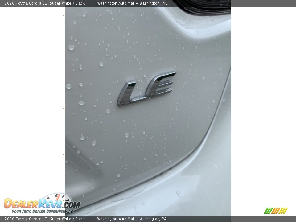 2020 Toyota Corolla LE Super White / Black Photo #20