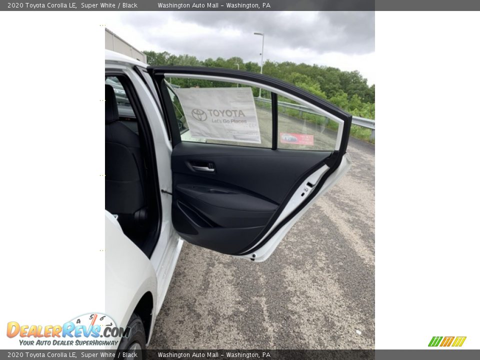 2020 Toyota Corolla LE Super White / Black Photo #26