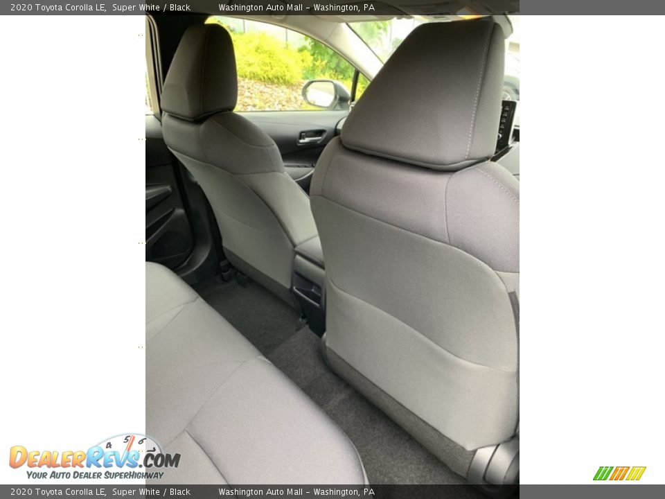 2020 Toyota Corolla LE Super White / Black Photo #29