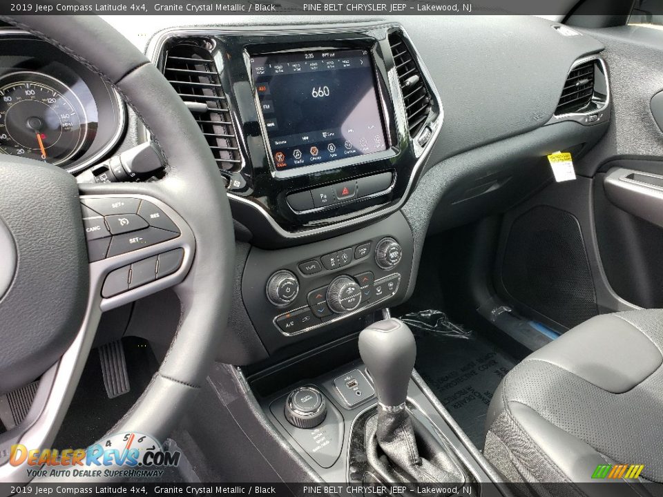 2019 Jeep Compass Latitude 4x4 Granite Crystal Metallic / Black Photo #9