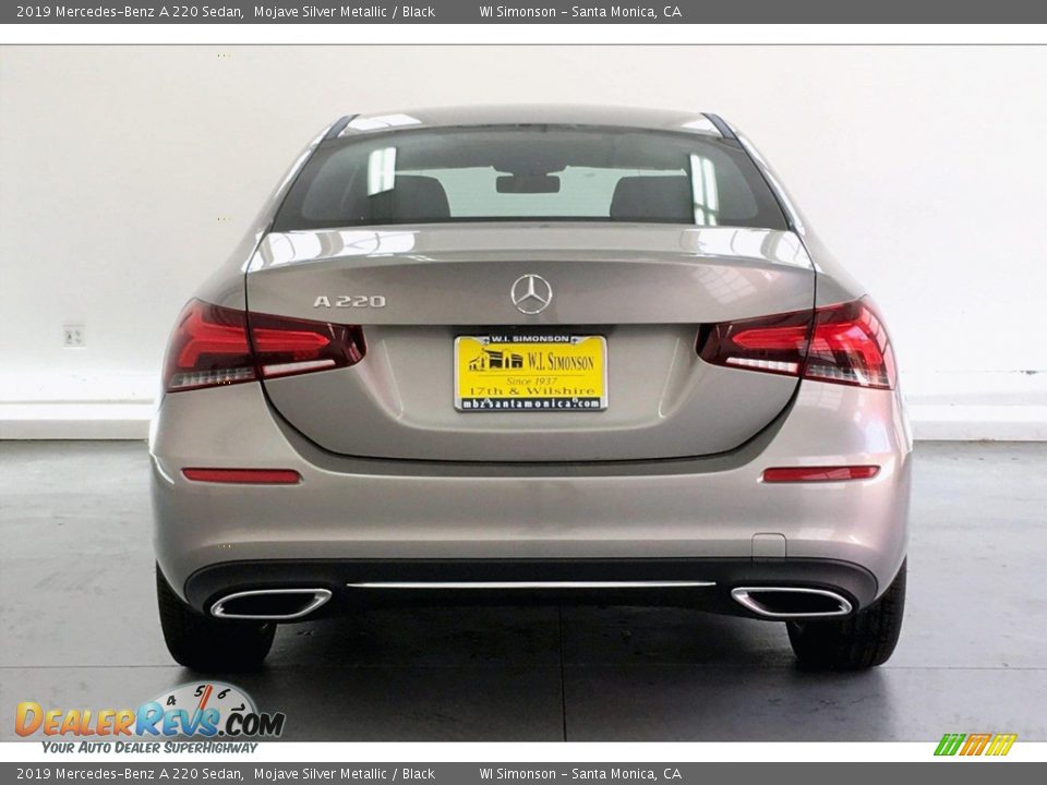 2019 Mercedes-Benz A 220 Sedan Mojave Silver Metallic / Black Photo #3