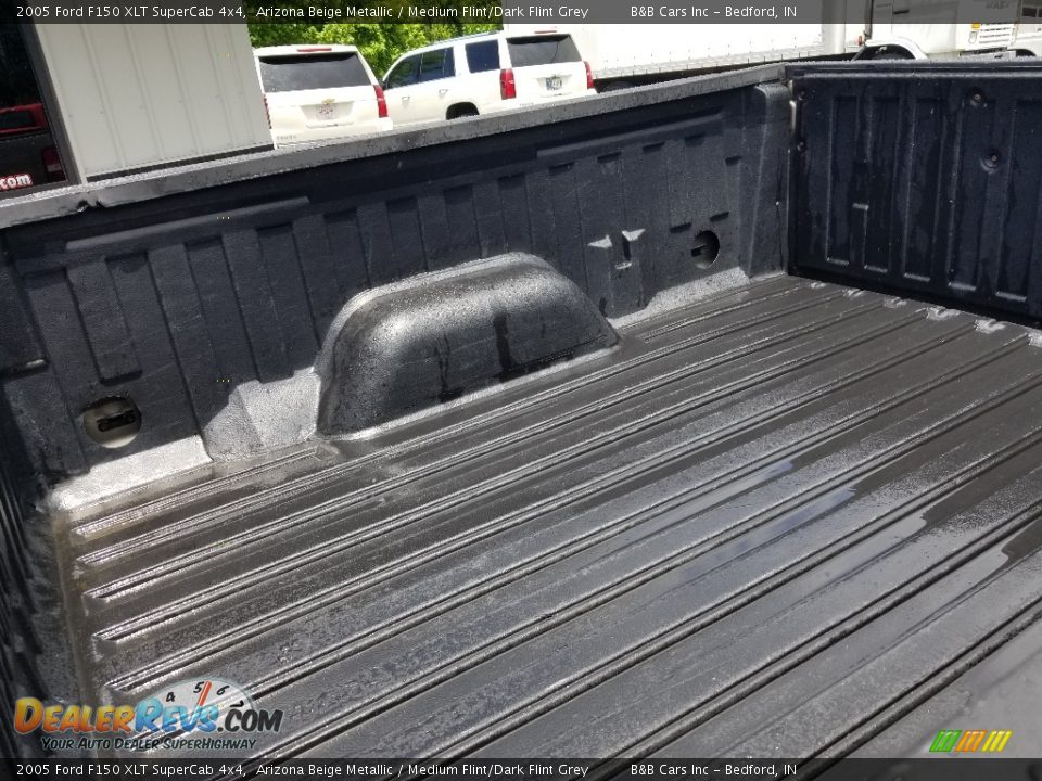 2005 Ford F150 XLT SuperCab 4x4 Arizona Beige Metallic / Medium Flint/Dark Flint Grey Photo #13