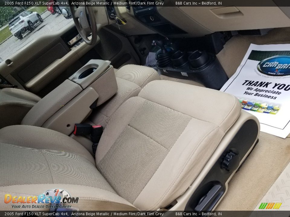 2005 Ford F150 XLT SuperCab 4x4 Arizona Beige Metallic / Medium Flint/Dark Flint Grey Photo #22