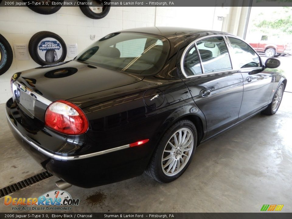 2006 Jaguar S-Type 3.0 Ebony Black / Charcoal Photo #4
