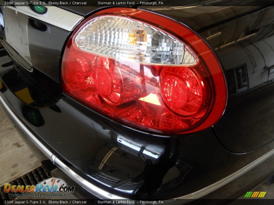 2006 Jaguar S-Type 3.0 Ebony Black / Charcoal Photo #5