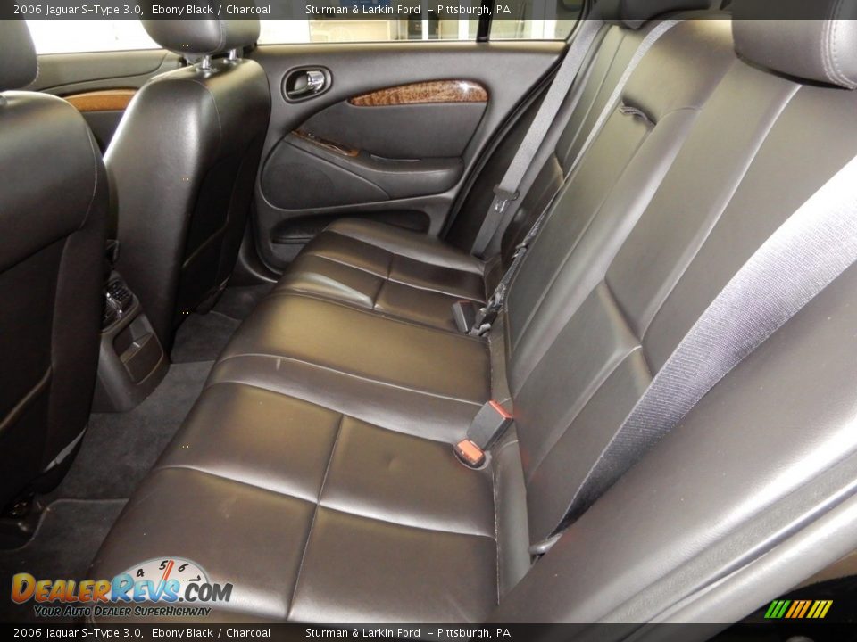 2006 Jaguar S-Type 3.0 Ebony Black / Charcoal Photo #16