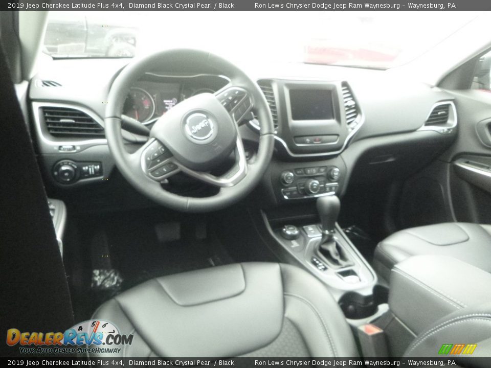 2019 Jeep Cherokee Latitude Plus 4x4 Diamond Black Crystal Pearl / Black Photo #11