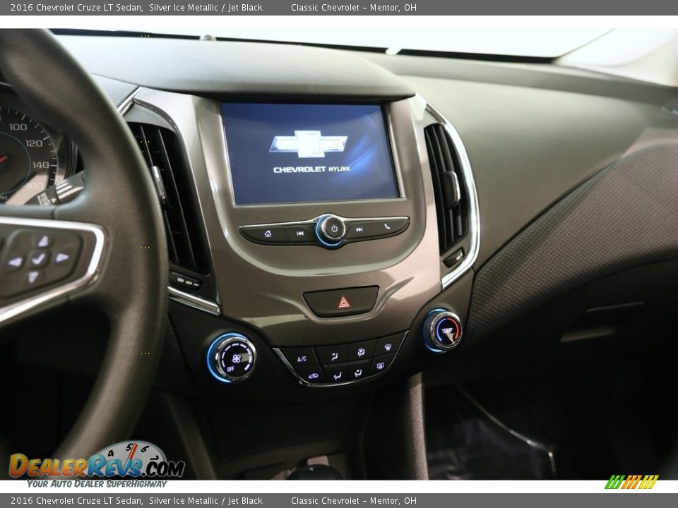 2016 Chevrolet Cruze LT Sedan Silver Ice Metallic / Jet Black Photo #9