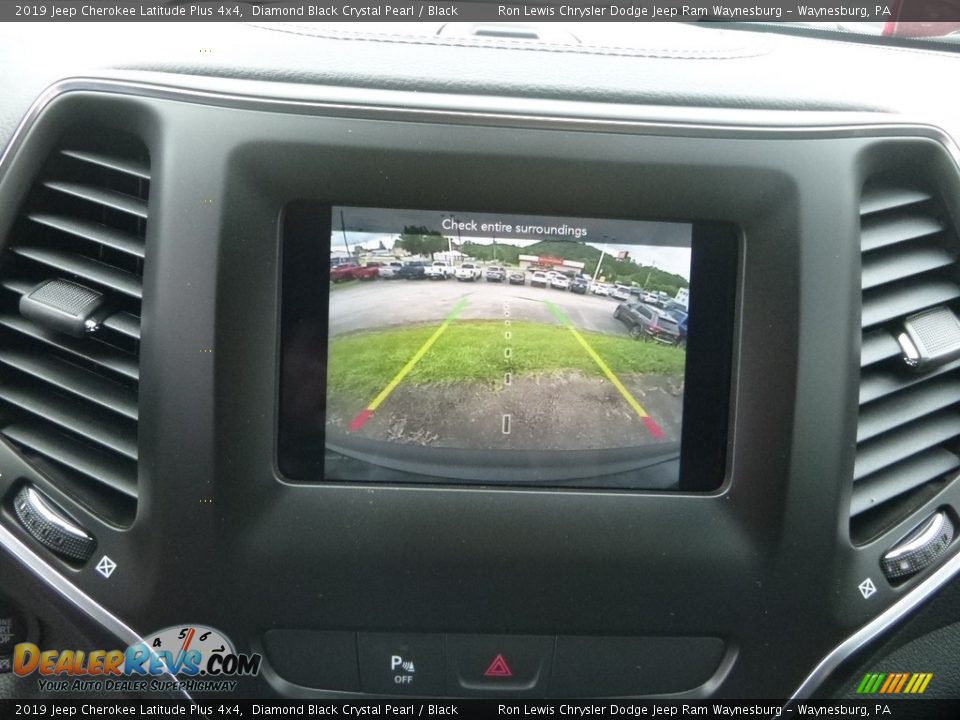 2019 Jeep Cherokee Latitude Plus 4x4 Diamond Black Crystal Pearl / Black Photo #16