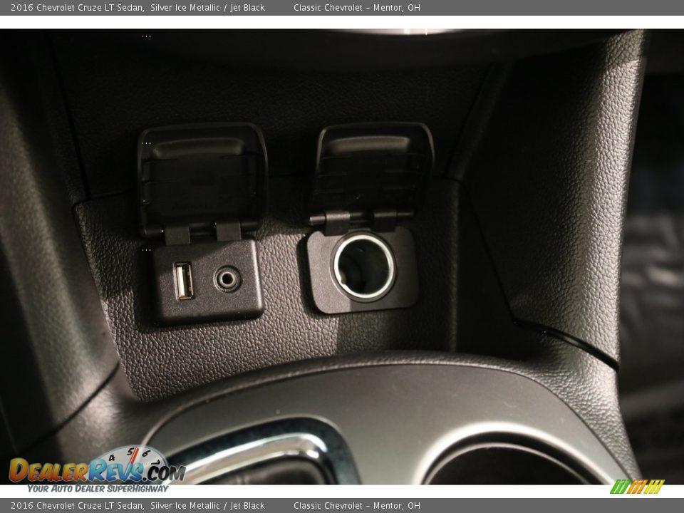 2016 Chevrolet Cruze LT Sedan Silver Ice Metallic / Jet Black Photo #14