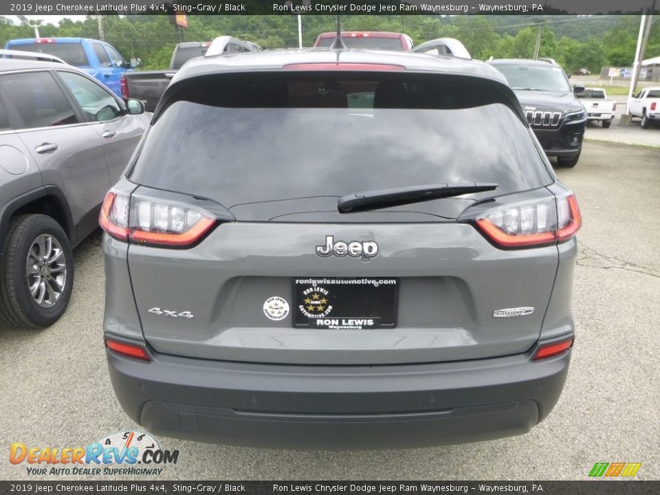 2019 Jeep Cherokee Latitude Plus 4x4 Sting-Gray / Black Photo #4