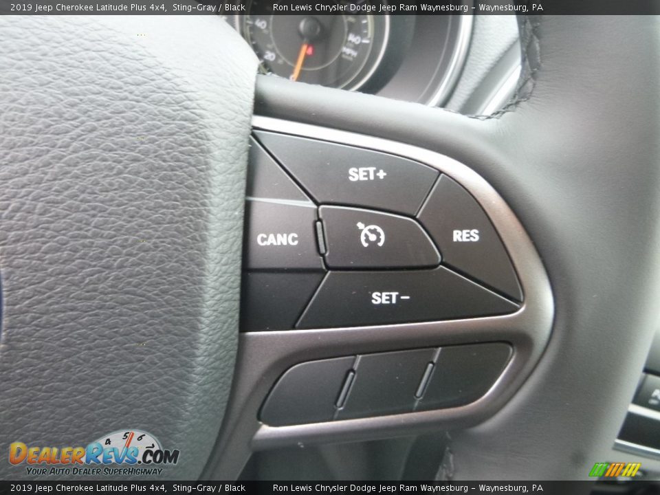 2019 Jeep Cherokee Latitude Plus 4x4 Sting-Gray / Black Photo #17