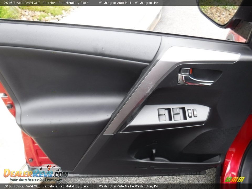 2016 Toyota RAV4 XLE Barcelona Red Metallic / Black Photo #13