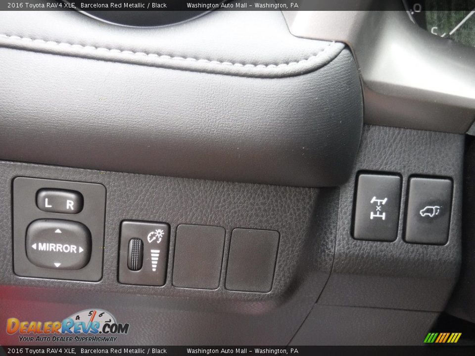2016 Toyota RAV4 XLE Barcelona Red Metallic / Black Photo #14