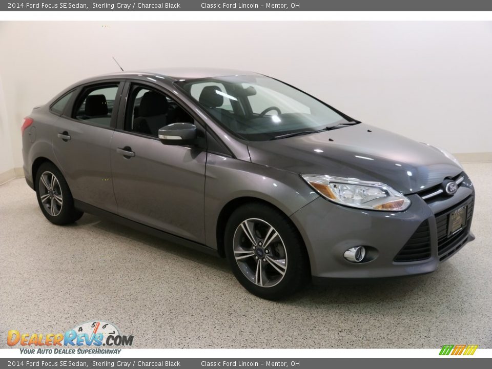 2014 Ford Focus SE Sedan Sterling Gray / Charcoal Black Photo #1